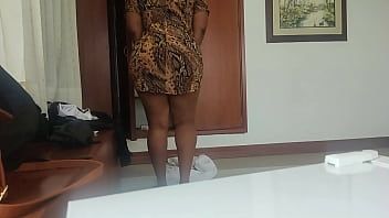 Play RECORDING IN HOTEL WITH HIDDEN CAMERA TO THE MAID