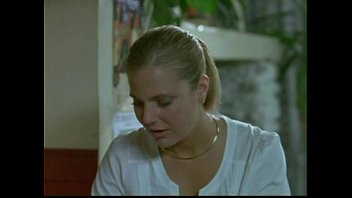 Play Spanking scene from a french movie