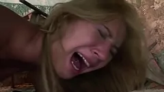 Play Linda Ray's Rough Deepthroat Facial