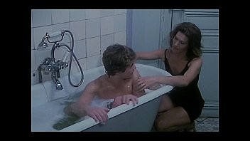 Play La Fessée &vert; Classic '70s