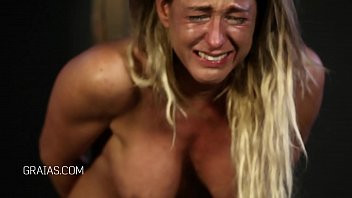 Play Fitness trainer cunt whipped until she broke