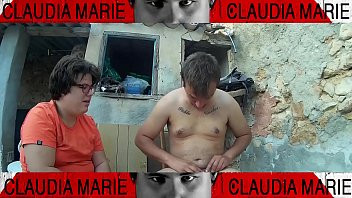 Play Fucking in an abandoned house
