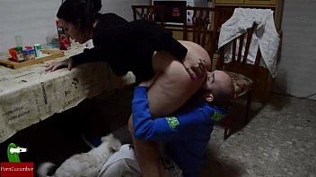 Play Breakfast of pussy with jam