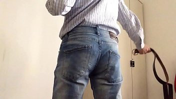 Play Self belt spank 1 torino.MOV