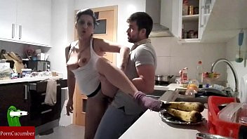 Play She wants to eat her banana in the kitchen. He runs on top of her