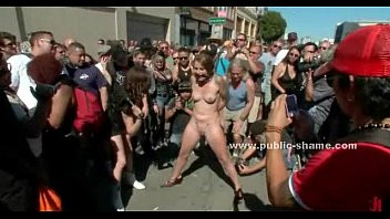 Play Group of sluts undressed in public sex