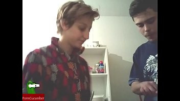 Play Muffins and semen ADR066