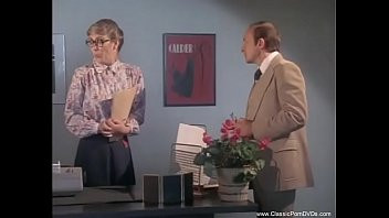 Play Vintage MILF Sex Therapist